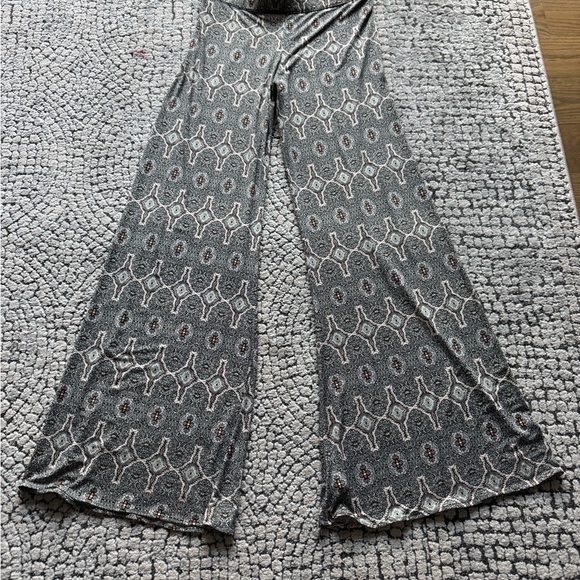 Abbeline Gray Patterned Wide-Leg Pants - Picture 1 of 4